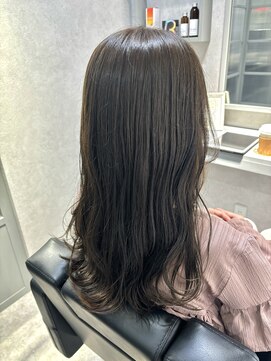 リリーヘアー(Lilly hair) オリーブブラウン