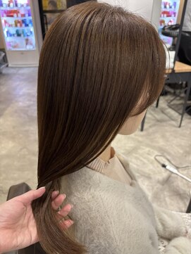 デラ バイ アフロート(DELA by afloat) フェミニンロング柔らかベージュカラー