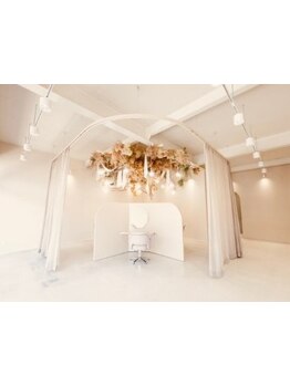 半個室&スパ付きmenuが好評!キッズご来店OK★髪質改善に特化し、こだわり抜いた商材と施術工程で輝く髪に。