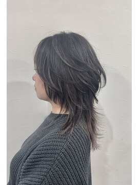 エーケイ(AK) ウルフ