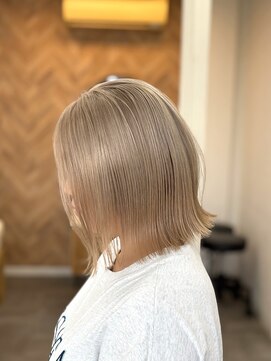 リングバイモアムー(Ring by Moremuu) ブリーチカラーミルクティーケアブリーチ