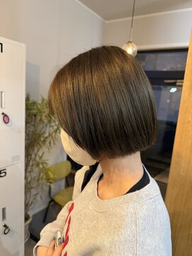 アウラヘアーサロン(aura hair salon) ミニボブ×オリーブベージュ