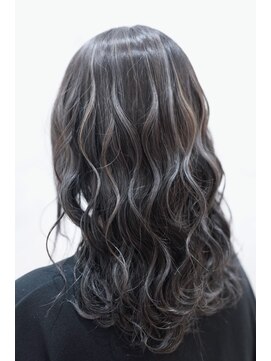 ティンク 横須賀中央(Tink) コントラストハイライト◎