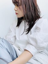 イズ(iss)&nbsp;#ナチュラルストレート #前髪あり