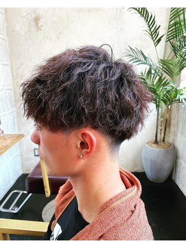 サロンリベルテ(salon Liberte) マッシュレイヤー×60%ツイストスパイラル