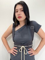【山田】イヤリングカラー外ハネくびれレイヤーボブ