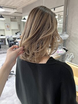 レディアル 大宮(REDEAL ope.) 【ハイライト】ベージュハイライトバレイヤージュ