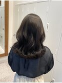 オリーブグレージュ