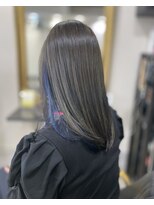 エイプリル ヘア スタジオ(April HAIR STUDIO)&nbsp;オリーブグレージュ　ネイビーブルー