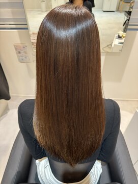 エミュスト(Emuest) 艶髪ブラウン