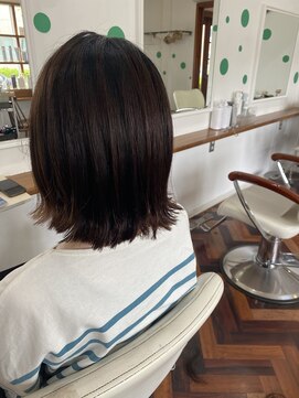 ヘアーアンドメイクアップモパ 外ハネボブ