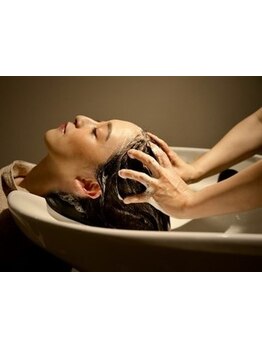 【常滑市】日々の疲れと汚れをしっかり落とす♪小顔スパで顔も髪もさらに元気に◎