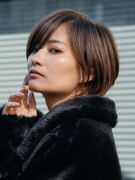 エリマ 横浜西口(elima) 横浜西口切りっぱなしミニボブショートレイヤー前下がり前髪なし