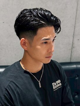メッツ 原宿(METS) MEN'S/かき上げサイドパート×フェード/短髪/男髪