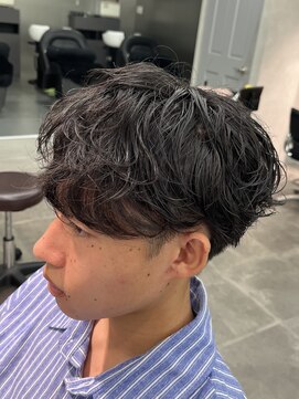 ジーニー 千葉(GENiE) シャドウパーマ/ニュアンスパーマ/韓国ヘア【高野優真】