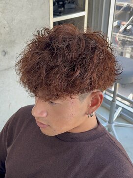 フィフス(fifth) 原宿スペインカールブラウンカラー刈り上げマッシュカットfifth