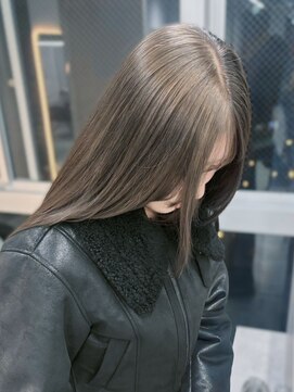 ジゼル 梅田(GiseL) ブリーチ ダブルカラー ハイライト ハイトーン 透明感 10代20代