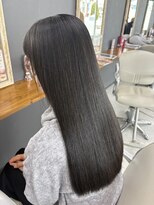 ユニティ 小田急相模原店 ツヤ際立つロングストレート【小田急相模原/髪質改善/白髪染め】