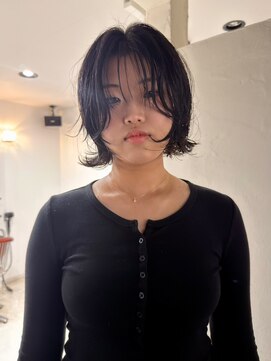 ナービス(NARVIS) ショート/外ハネ/くびれ/レイヤーカット