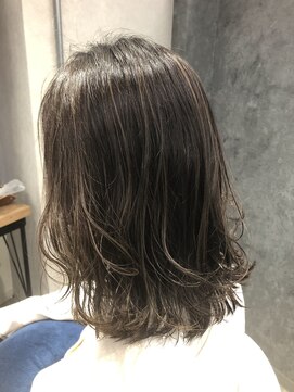 ノイ(Noy) ミディアムハイライトベージュ