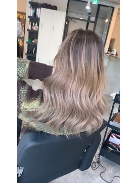 ラフ 難波店(LAFF) #黒髪#ボブルフ#ネビージュ#小顔#ワンレン