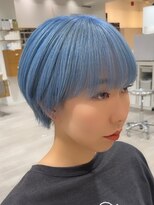 ブティック(boutique)&nbsp;ハイトーン×水色×マッシュショート