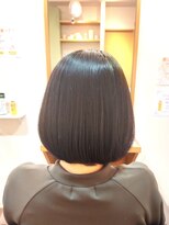 ヘアー グリーン(hair green)&nbsp;30代40代50代/丸みボブ/イヤリングカラー/大人ボブ