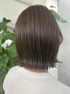 インビテーション(invitation) 切りっぱなしボブヘア*