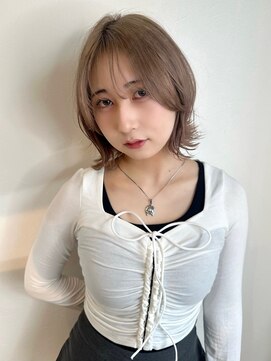 アンニュ(annuy) 【annuy＿aoyama】顔まわりカット/ハイトーン／グレージュ