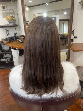 美容室 メザミー MESAMIES アッシュブラウン透け感大人かわいい艶カラー20代30代40代50代