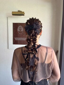 美容室 メザミー MESAMIES ヘアアレンジ＊お呼ばれヘア結婚式二次会編み下ろし＊20代