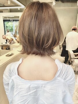 ローネス ギンザ(LONESS ginza) レイヤーボブ レイヤーカット　くびれヘア　ボブ