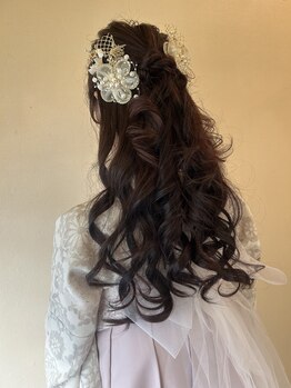 カット イン シルバーの写真/【早朝受付OK!】実力派スタイリストが大切な日を更に彩るスタイルをご提供♪さりげなく品の良いヘアに*