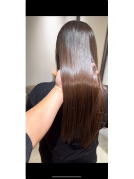 サンヘアアンドメイク(Sa N. HAIR MAKE)の写真/白髪が気になり始めた方へ。髪質改善で大人女性の魅力を引き出します◎心地よい空間で輝く美髪を♪