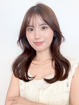 ビーチ(BEACH)&nbsp;韓国レイヤーカット前髪ありヨシンモリミルクブラウンくびれヘア