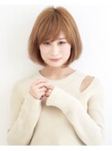 小顔に見える_奥行きショートボブ_３D前髪_首筋を長くスッキリ