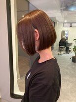 ナンバー(number+)&nbsp;20代30代40代前下がりストレート大人ボブリップライン