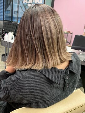 ディーカヘアーセンダイ(Di KA HAIR sendai) バレイヤージュ/外ハネ/ボブ/ベージュ/ナチュラルストレート