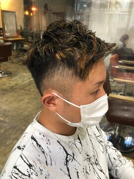 ナンバー ユアイロ 川崎(N° uairo) 爽やかツーブロック刈り上げ束感アップバング