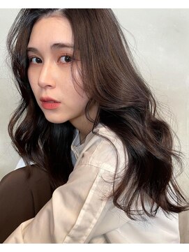 スリー(THREE) エギョモリヘア