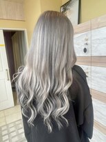 アースオーセンティック 高知潮江店(EARTH Authentic)&nbsp;シルバーホワイト