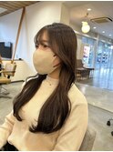 耳にかけても巻いても可愛いお顔まわり