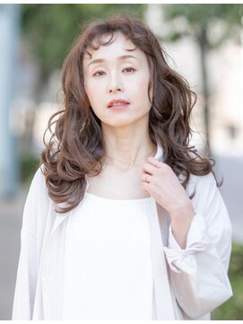 サロンズヘアー 今治ワールドプラザ前店(SALONS HAIR) パーマ風エアリーロング