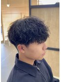 刈り上げツーブロックツイストスパイラルパーマメンズマッシュ