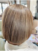 明るめハイライト、まとまりボブ