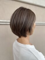 アンティーク 美術館前(antique)&nbsp;ハイライト/大人ショート／似合わせカット