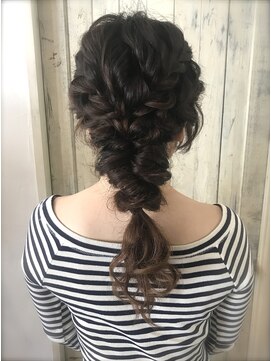 ティエル(Tieru) やわらかダウンスタイル