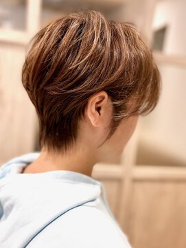アクティフ(actif) 40代50代60代70代 耳かけショート -名古屋の美容室actif-