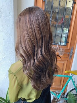 パディントン(Paddington) カーキアッシュで赤み退散♪クリアな見た目で透き通る髪色に☆