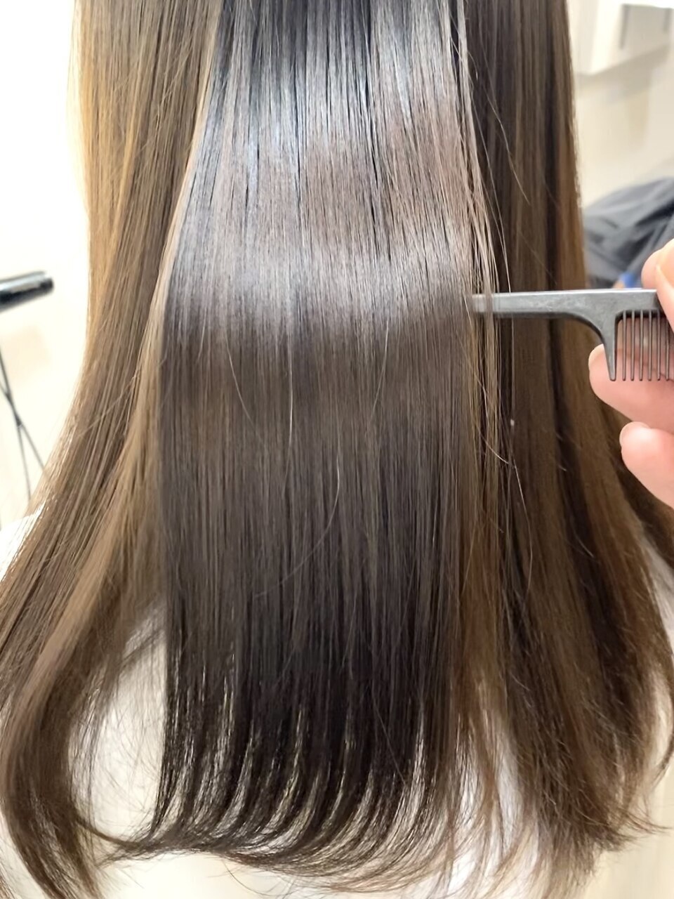 【潤う縮毛矯正】美髪縮毛矯正+カット17300円→14500円